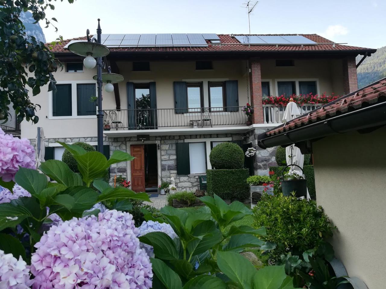 B&B Oltra Lamon Buitenkant foto